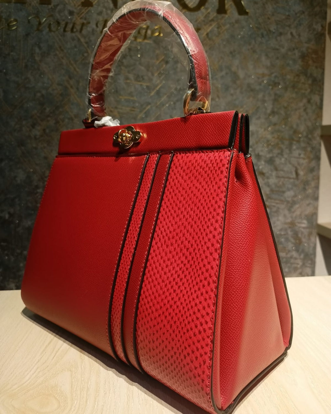 Bagco BGCSAT36 · Red Handbag