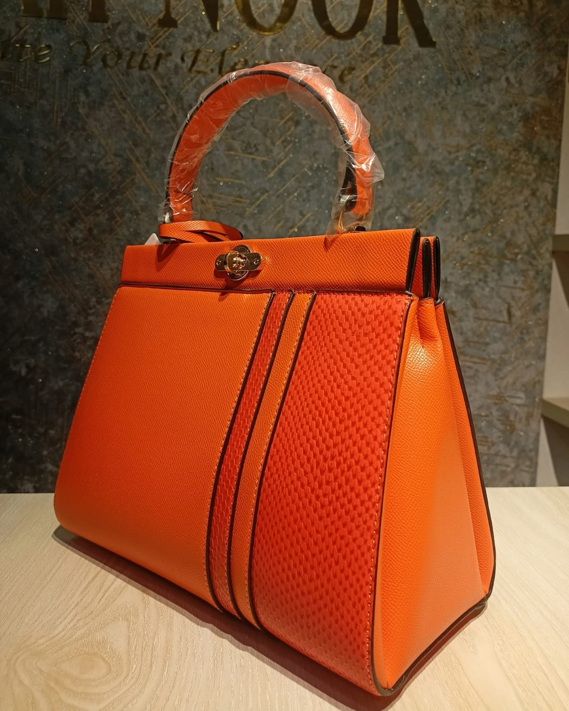 Bagco BGCSAT36 · Orange Handbag