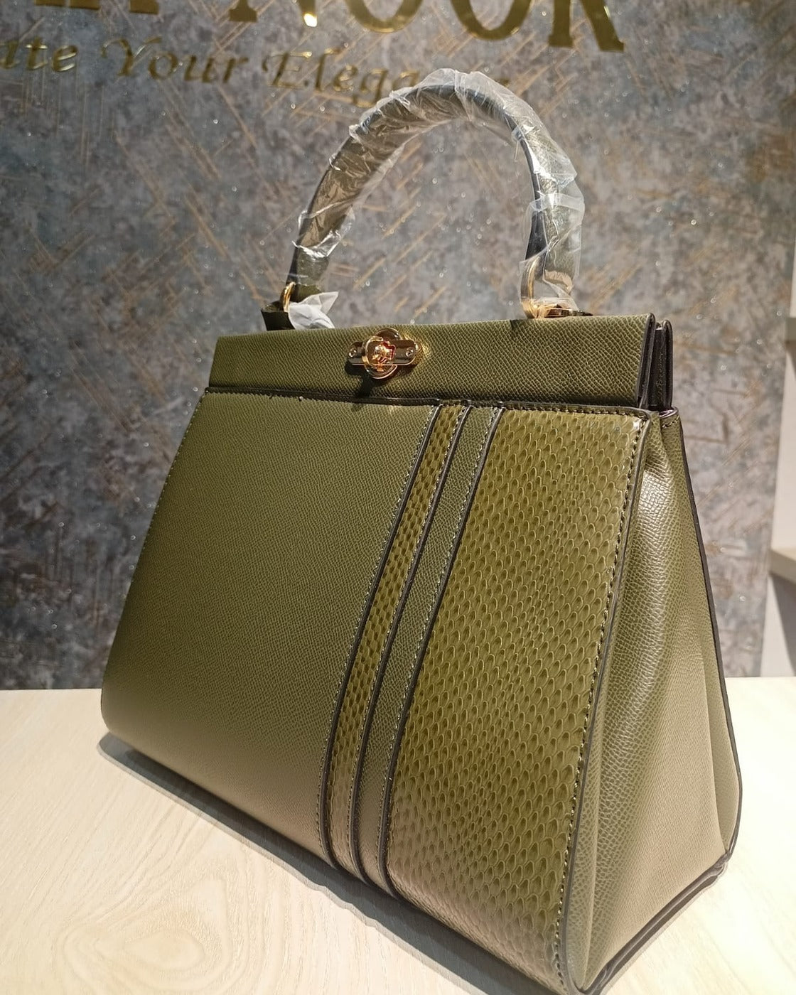 Bagco BGCSAT36 · Olive Green Handbag