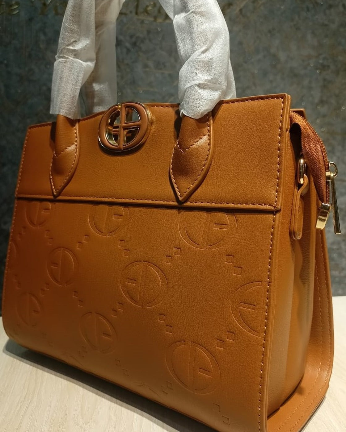 Chrisbella GAMONO36 · Rust Brown Handbag
