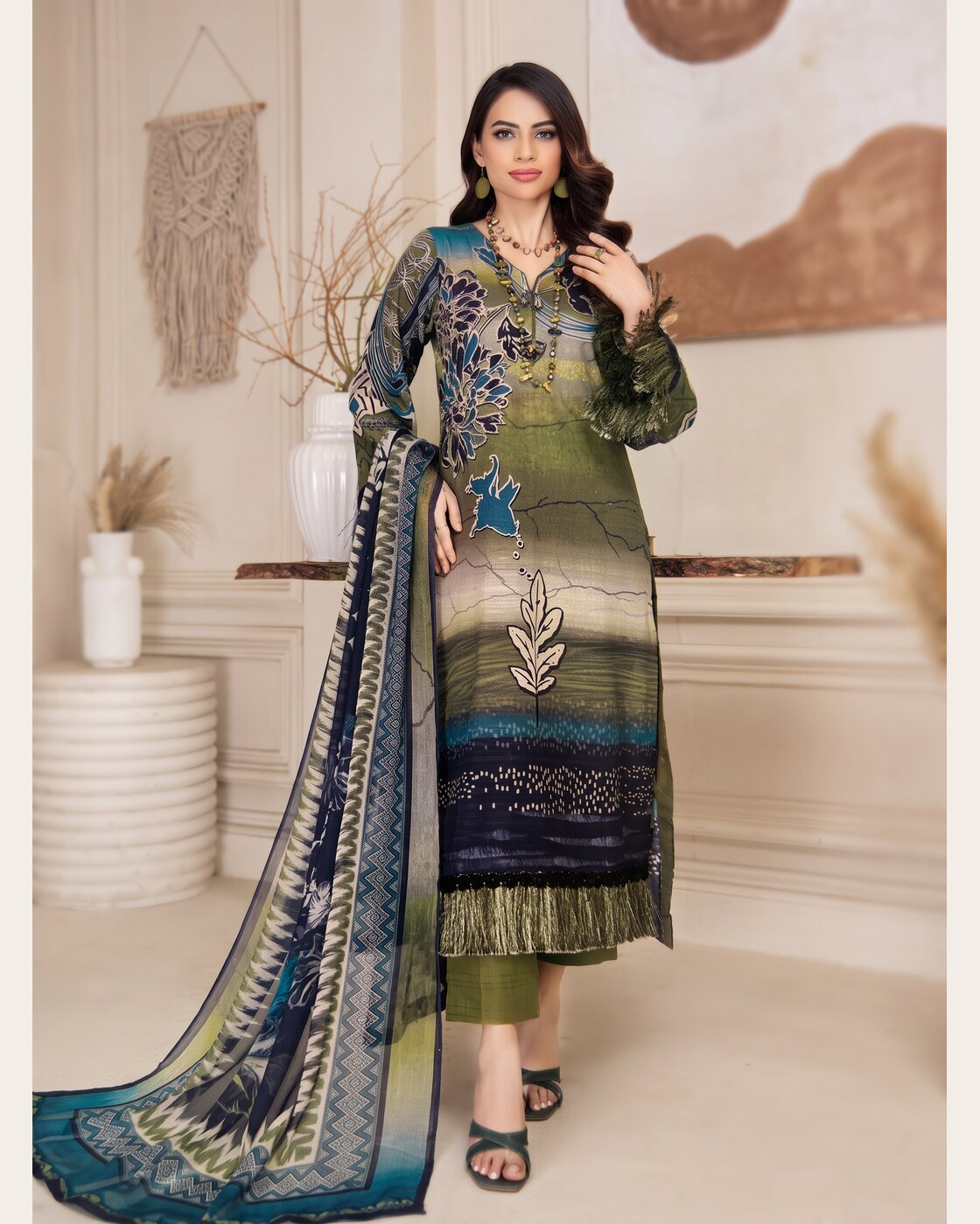Aalaya Rang e Ronak D-04 · 3 Piece Unstitched Lawn