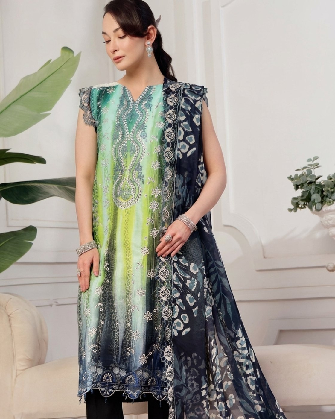 Alzohaib Applique Kari Design #8 · 3 Piece Unstitched
