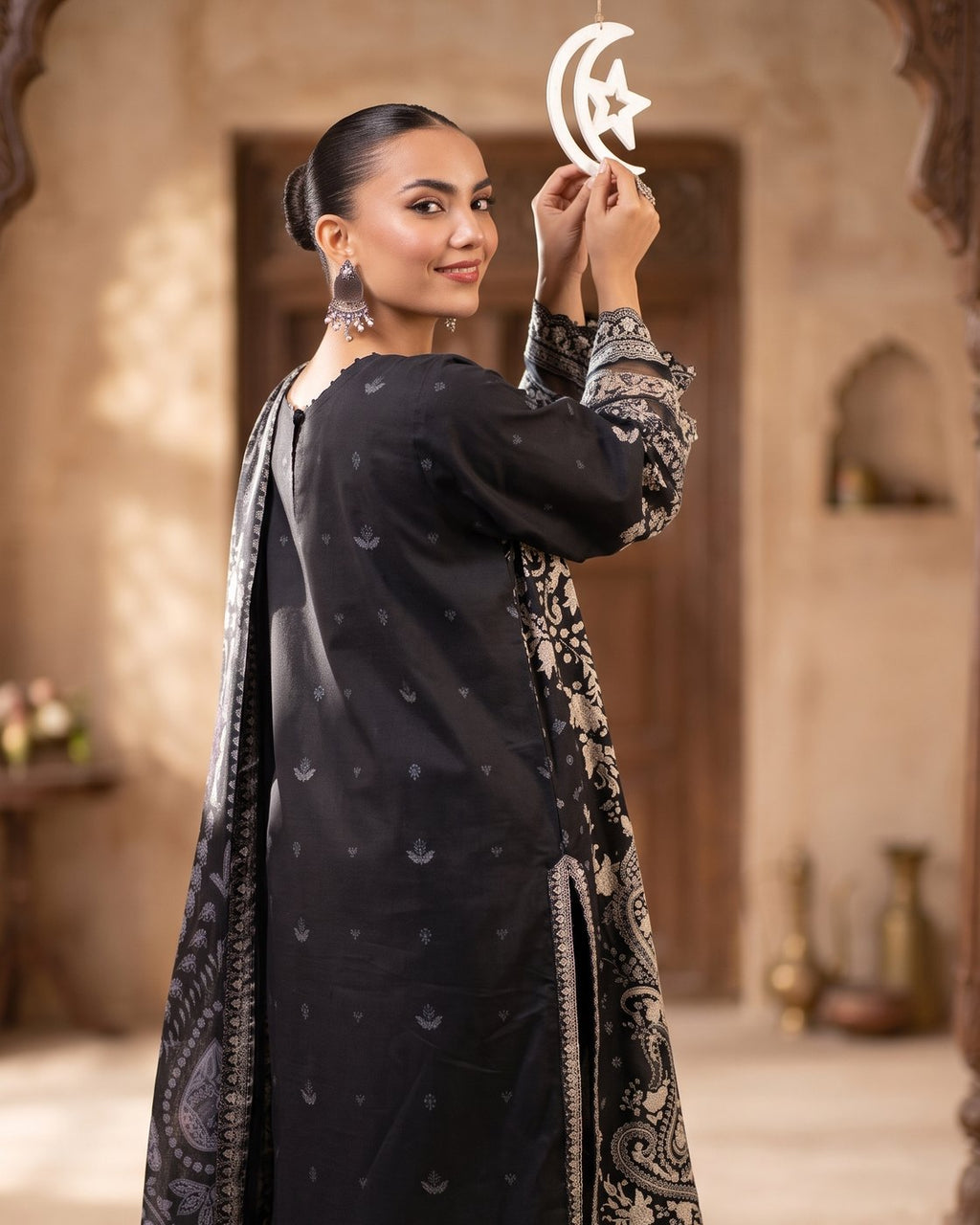 Asim Jofa Signature AJUBF-42 · 3 Piece Unstitched Lawn