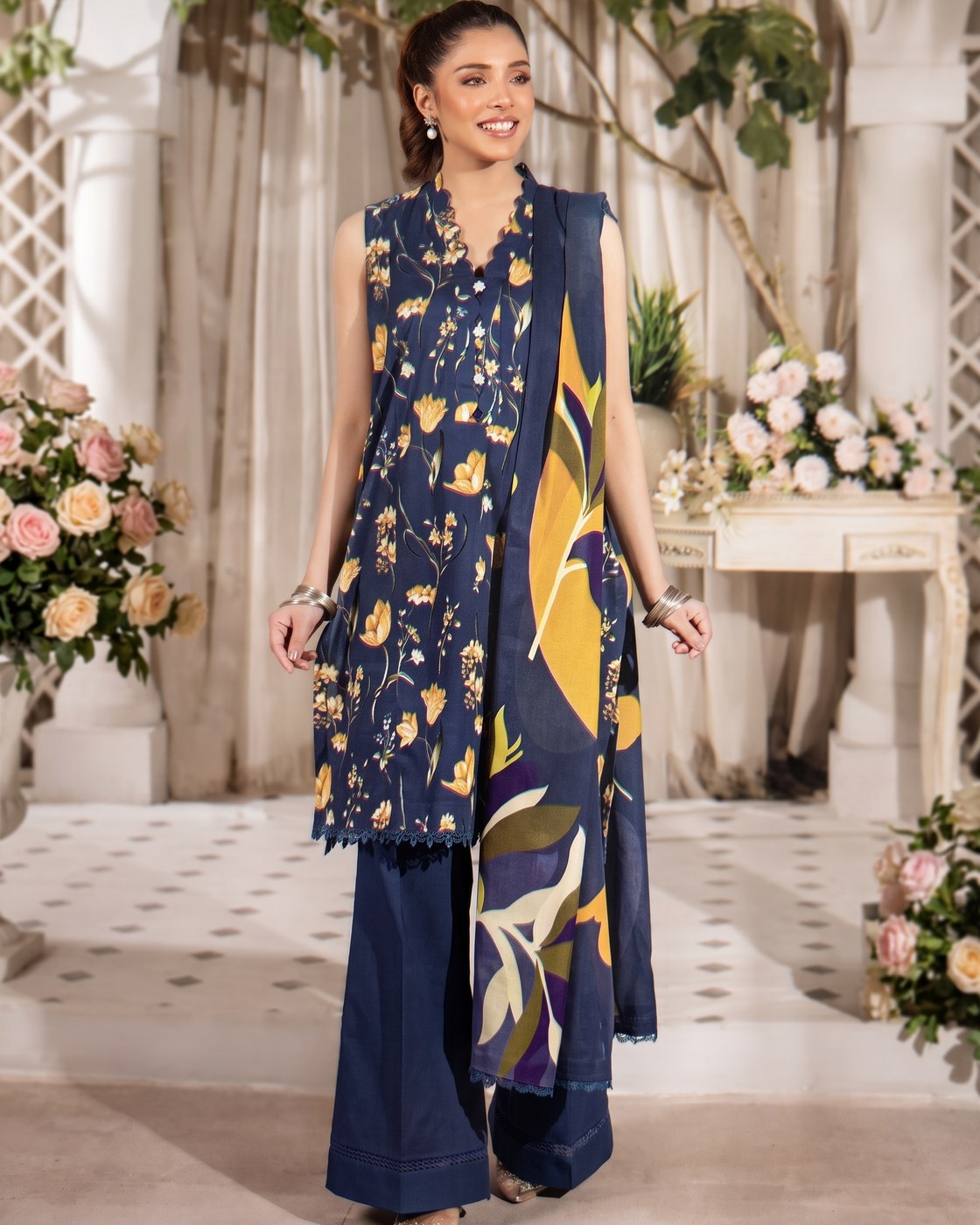 Elahéh Vol.1 09 · 3 Piece Unstitched Lawn
