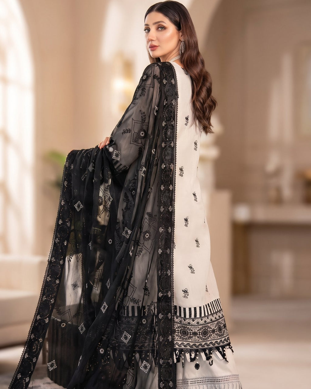 Gaba Fabrics Saahil Summer 06 · 3 Piece Unstitched Lawn