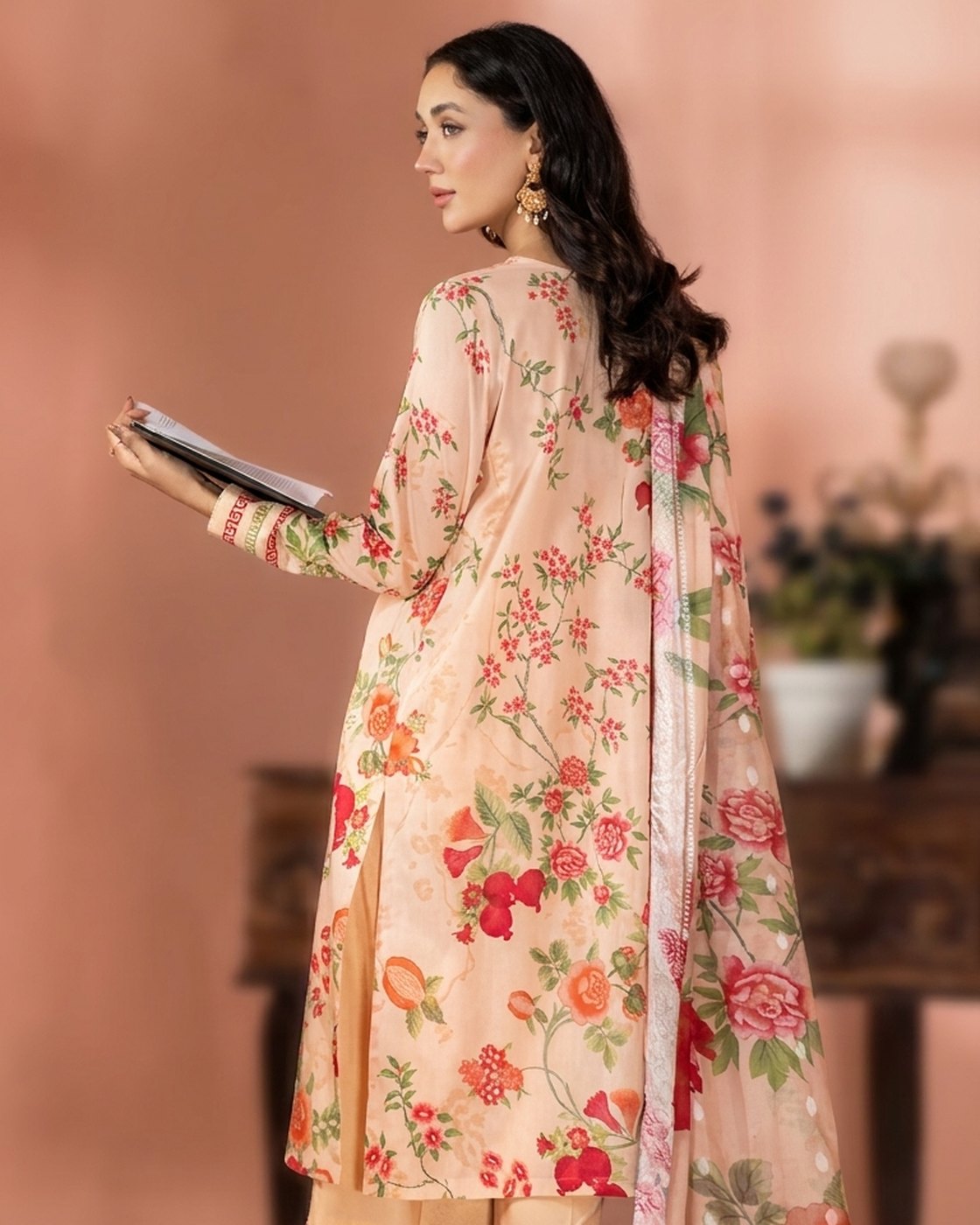 Gulljee Banafsha Article-02 · 3 Piece Unstitched Lawn