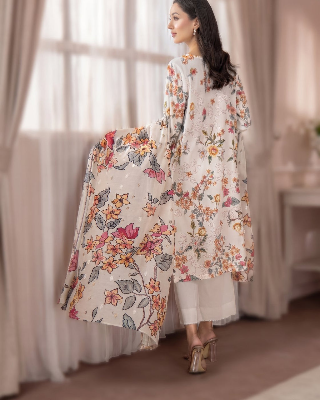 Gulljee Banafsha Article-09 · 3 Piece Unstitched Lawn