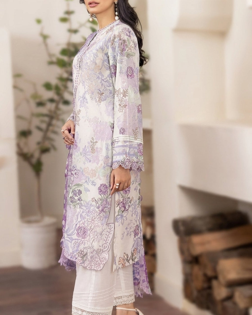 Gulljee Mishaal Article-04 · 3 Piece Unstitched Lawn