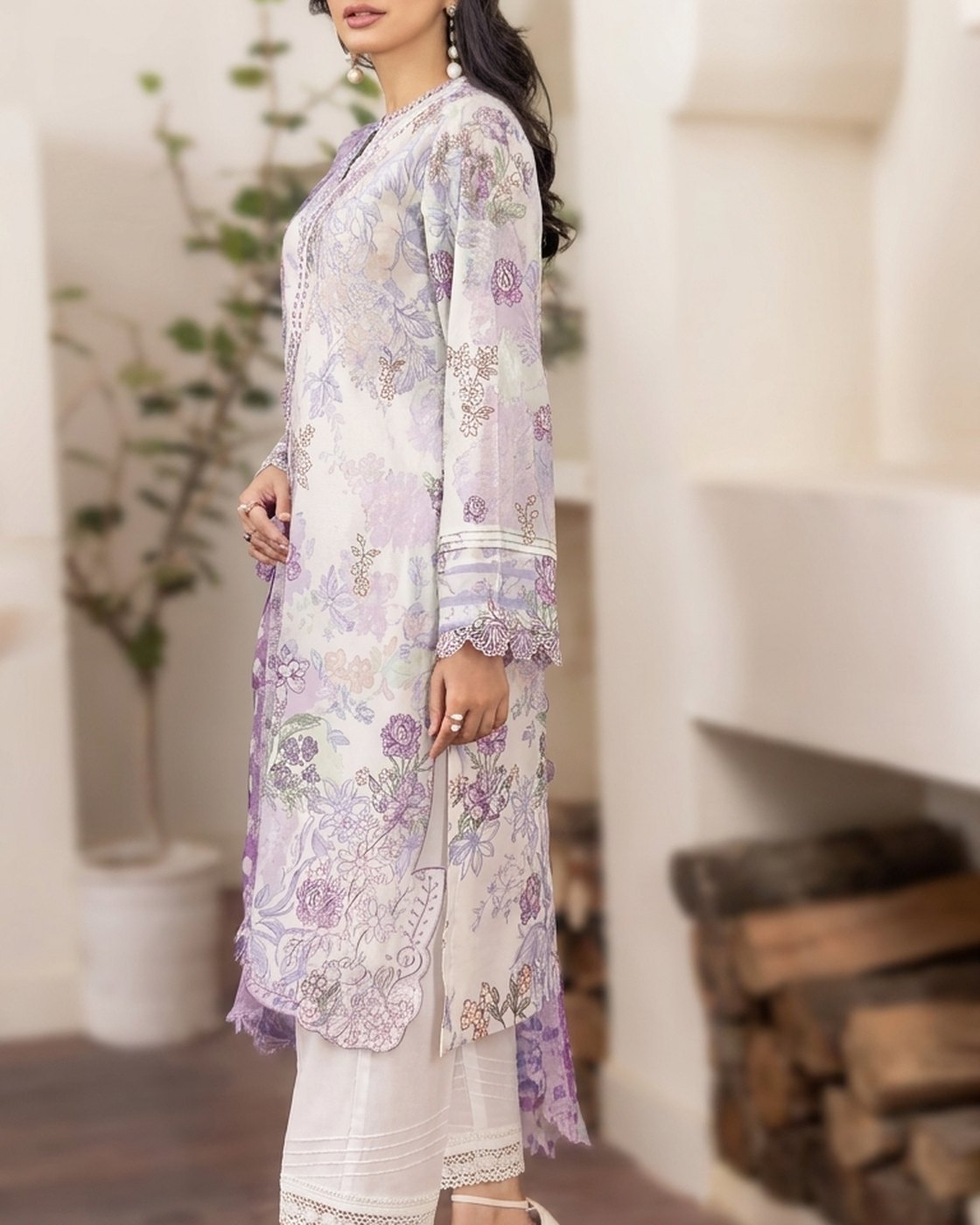 Gulljee Mishaal Article-04 · 3 Piece Unstitched Lawn