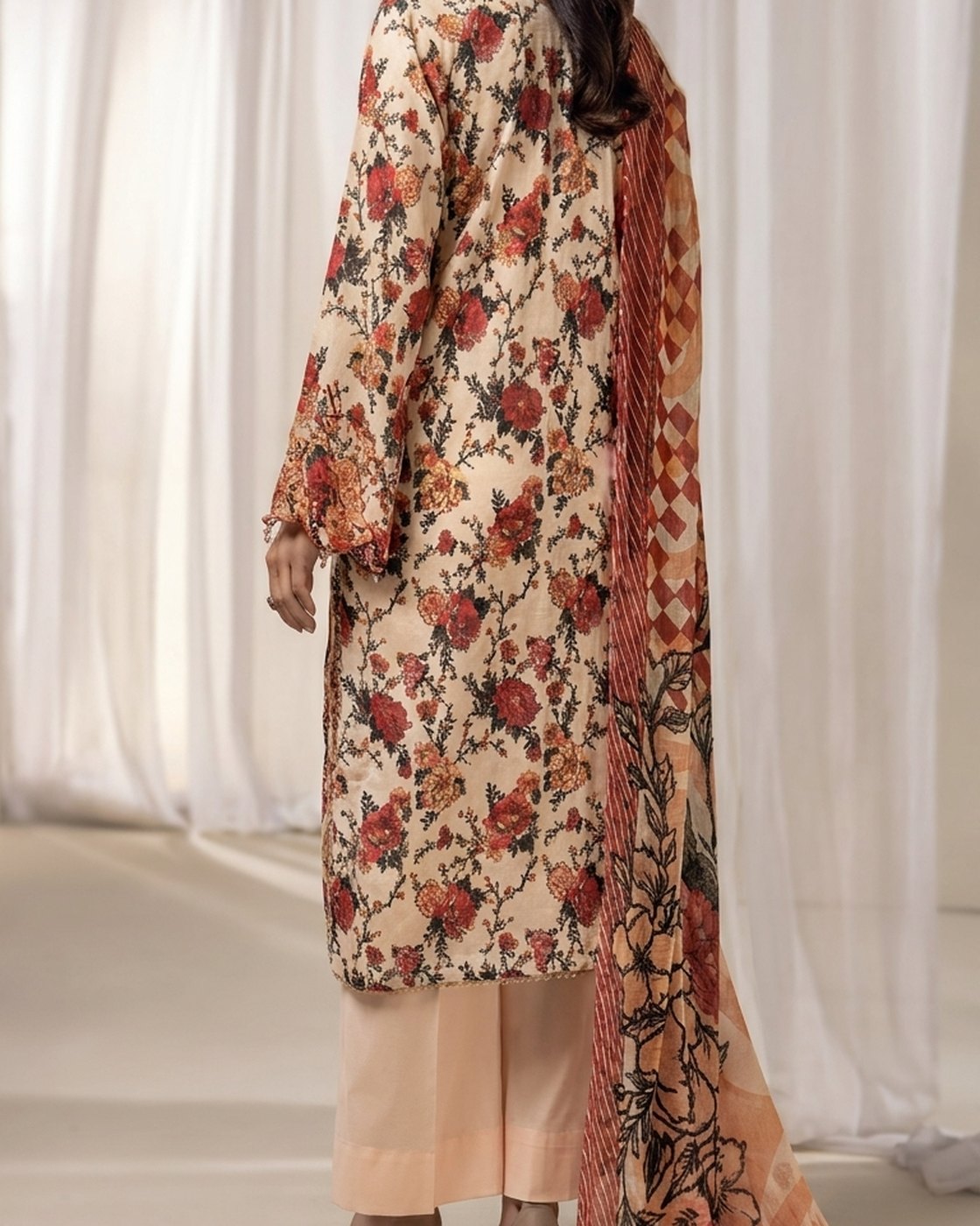 Nureh Rang Nagar RN-200 · 3 Piece Unstitched Lawn