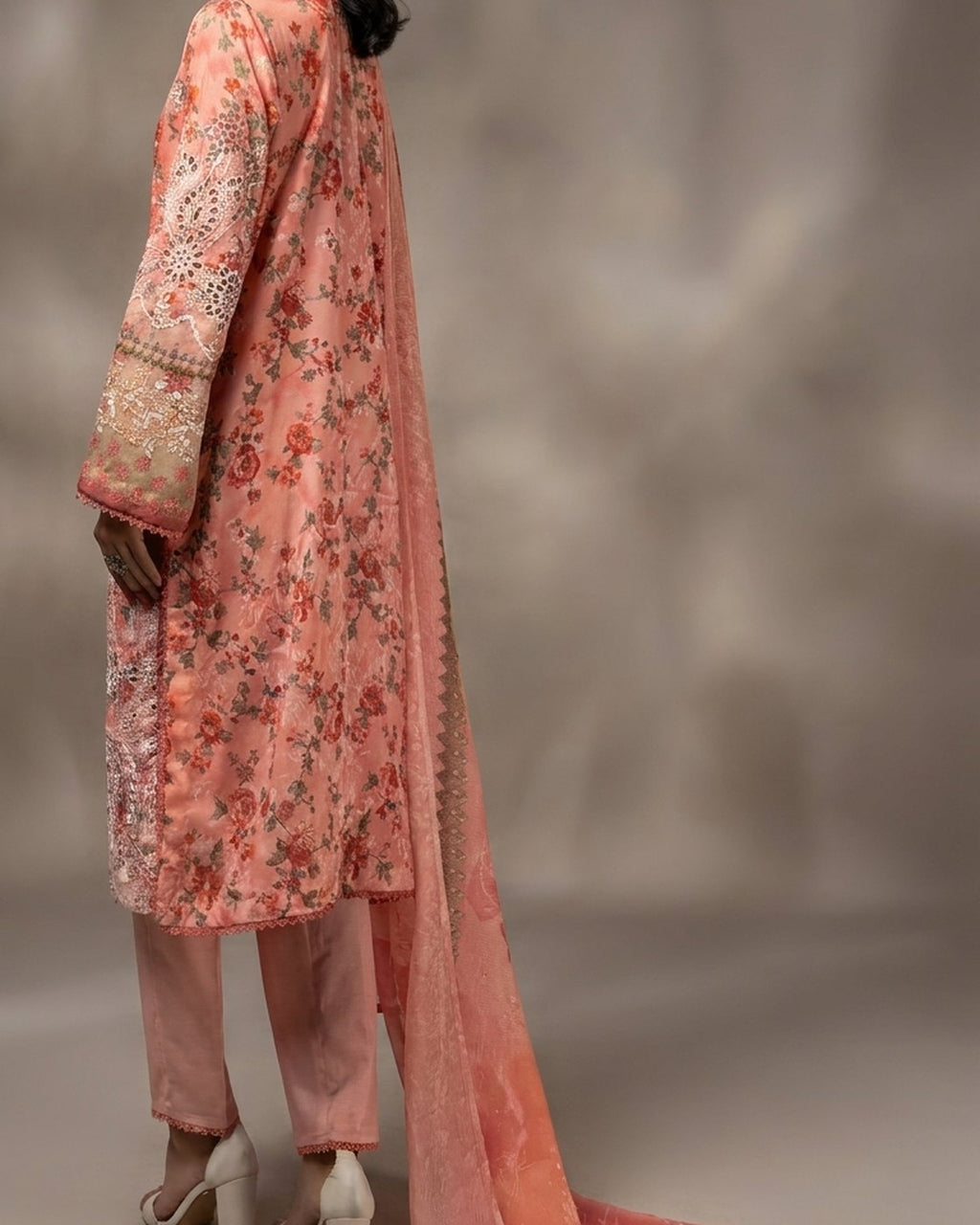 Nureh Rang Nagar RN-203 · 3 Piece Unstitched Lawn