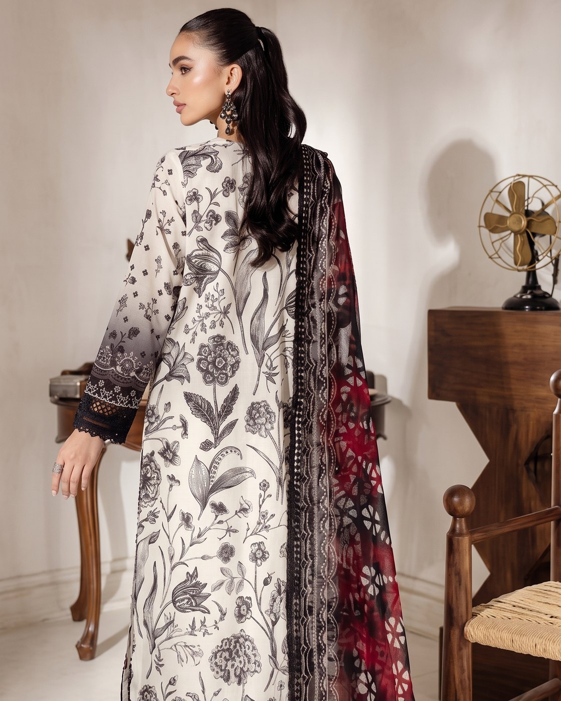 Nureh Signature Prints SP-144 · 3 Piece Unstitched Lawn