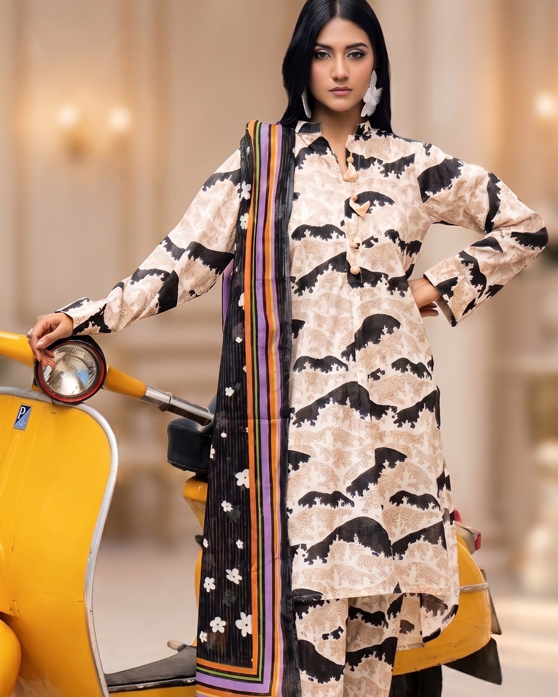 Regalia Salina Separates 06 · 3 Piece Unstitched Lawn