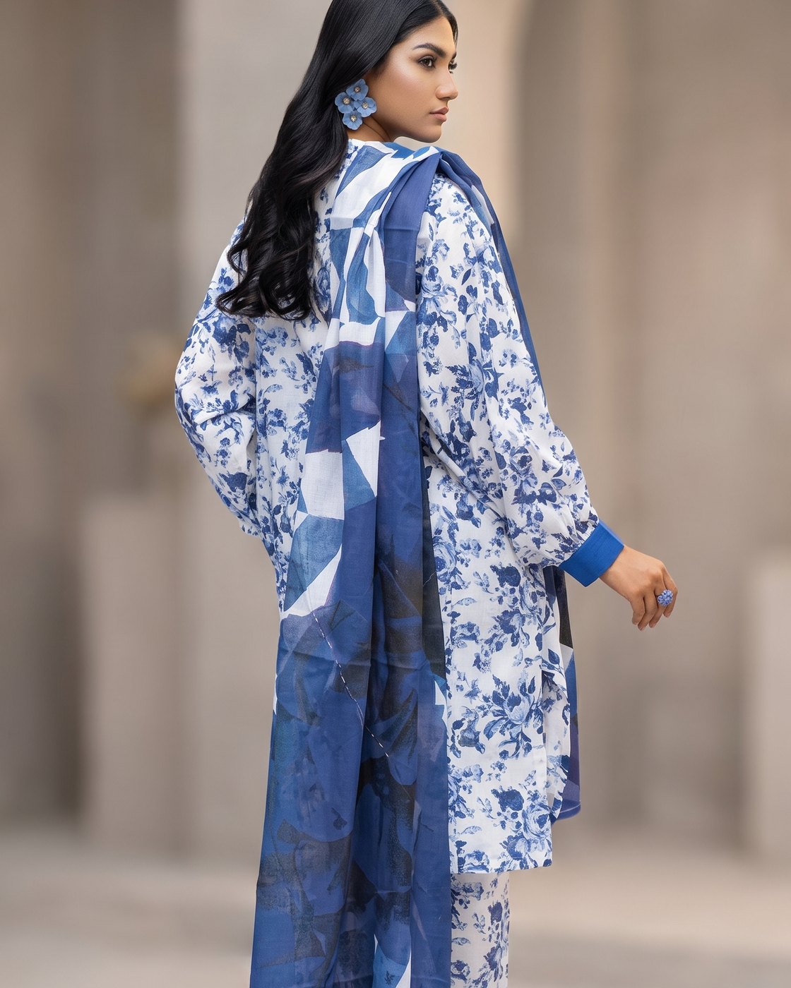 Regalia Salina Separates 10 · 3 Piece Unstitched Lawn